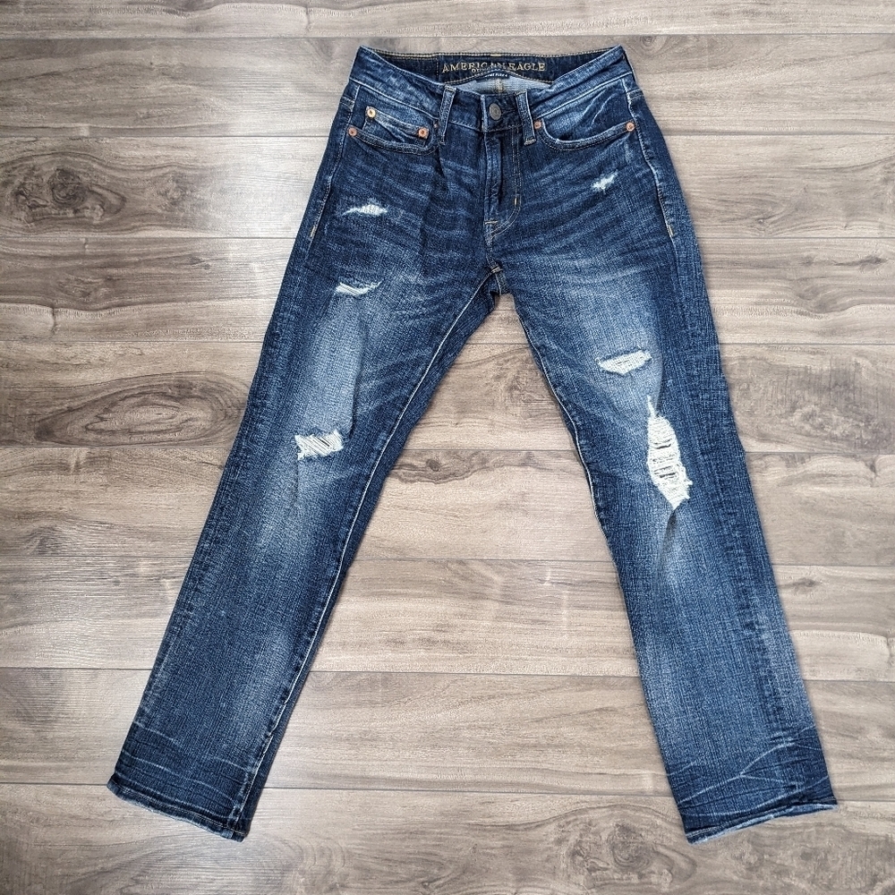 American Eagle Slim Straight Distressed Jeans Size 26x28